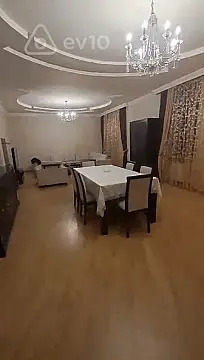 Kirayə verilir 9 otaqlı həyət evi 500 m²