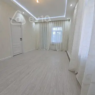 Satılır 2 otaqlı köhnə tikili 50 m²