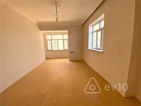 Kirayə verilir 4 otaqlı həyət evi 220 m²