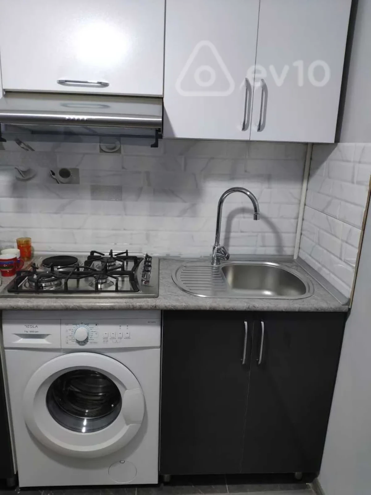 Kirayə verilir 1 otaqlı köhnə tikili 30 m²