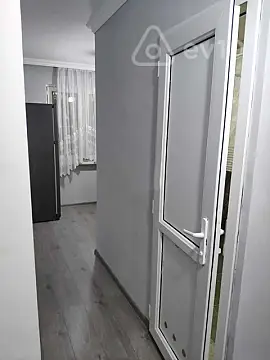 Kirayə verilir 1 otaqlı köhnə tikili 30 m²