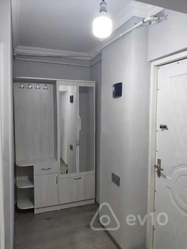 Kirayə verilir 1 otaqlı köhnə tikili 30 m²