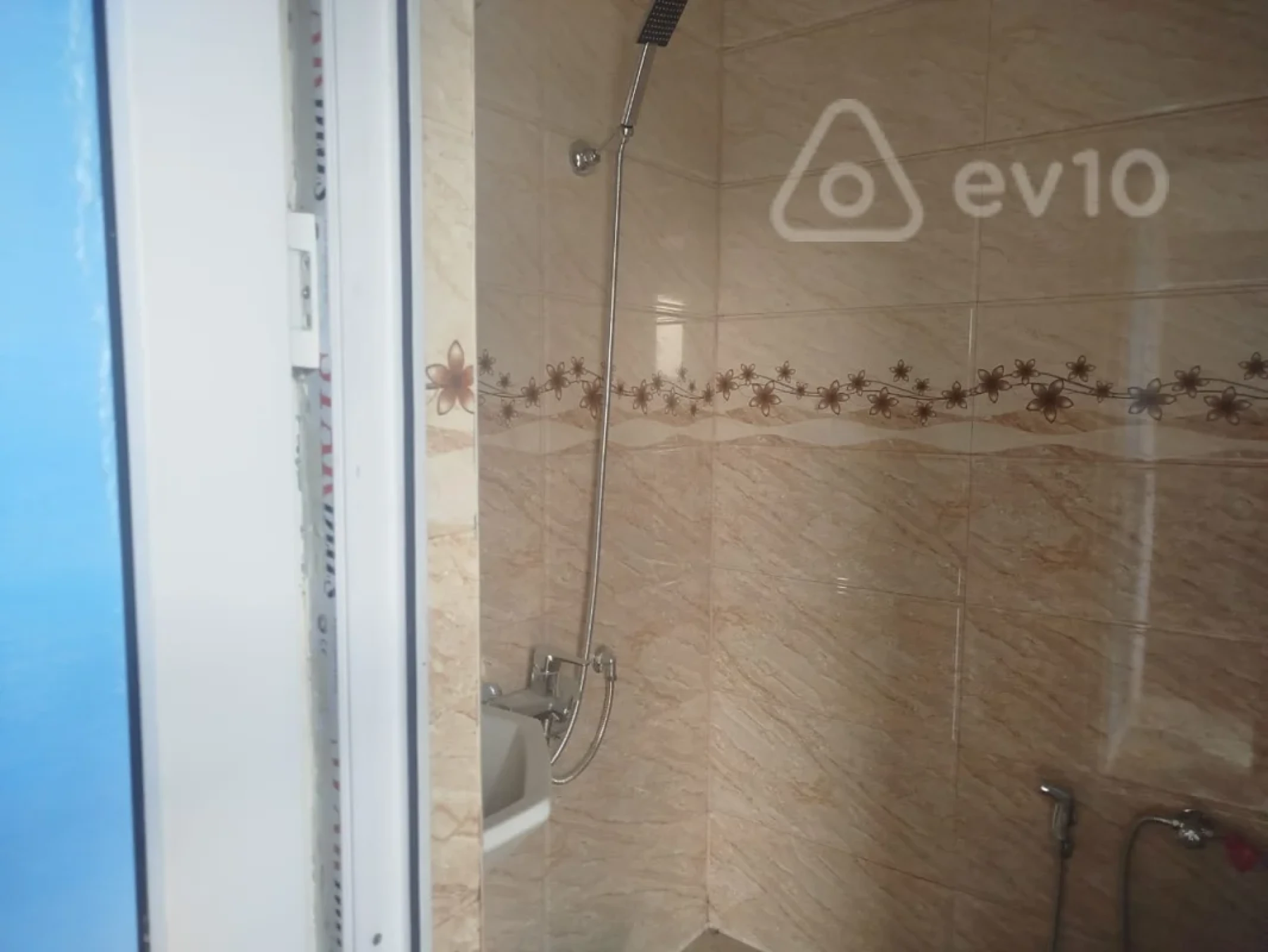 Satılır 2 otaqlı həyət evi 40 m²