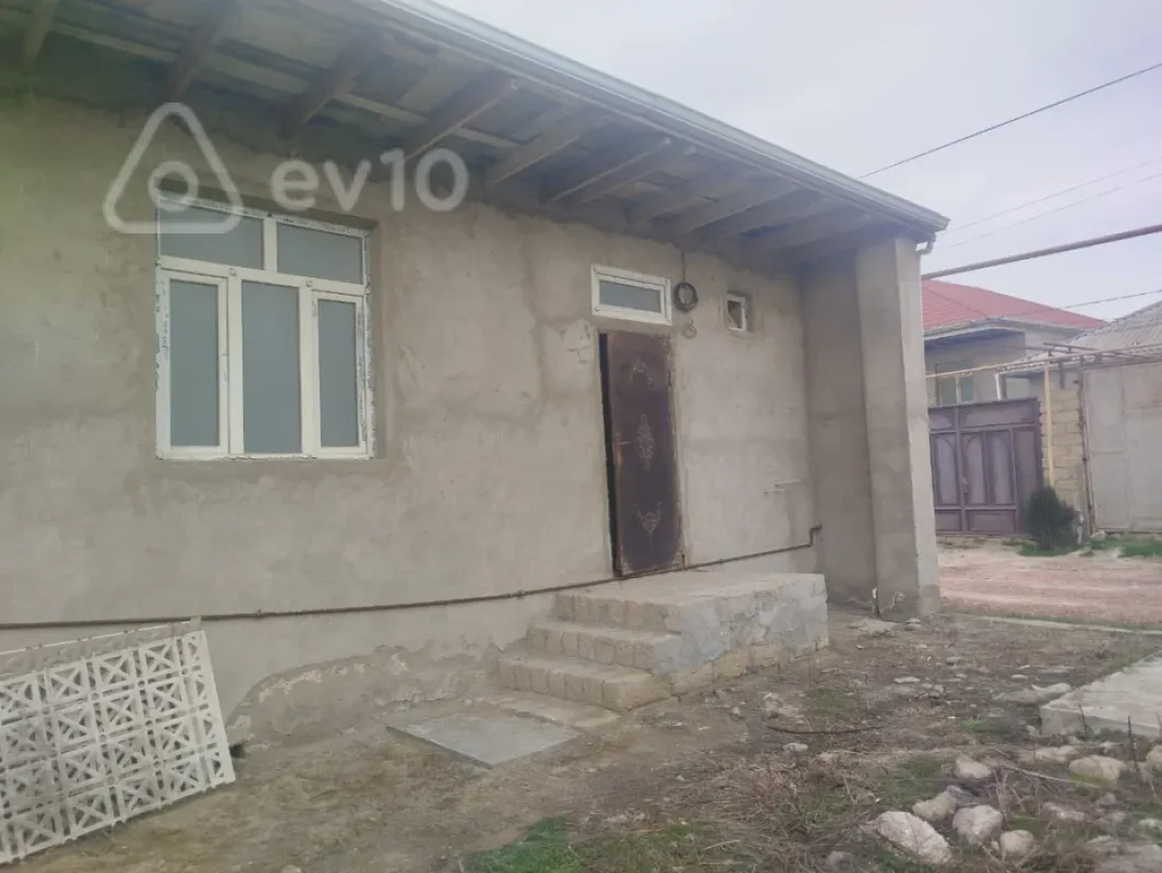 Satılır 2 otaqlı həyət evi 40 m²