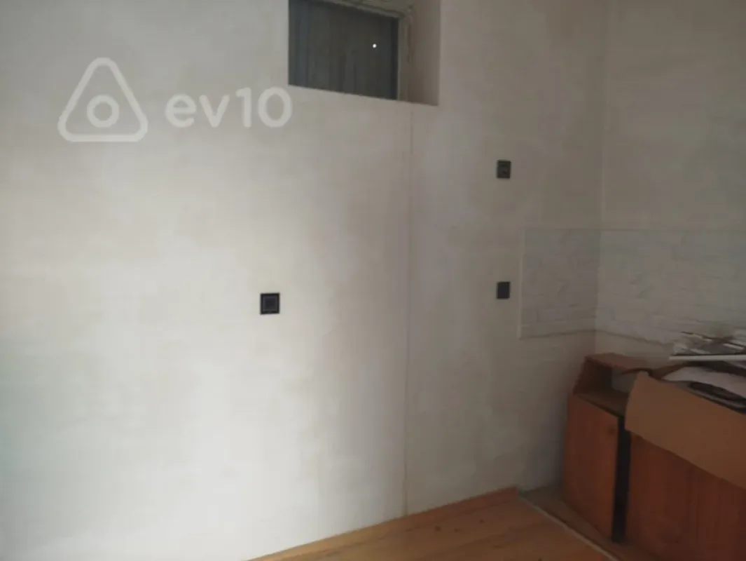 Satılır 2 otaqlı həyət evi 40 m²