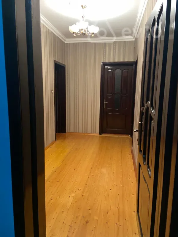 Kirayə verilir 3 otaqlı yeni tikili 65 m²