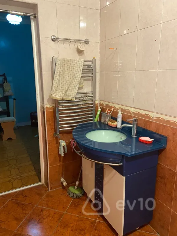 Kirayə verilir 3 otaqlı yeni tikili 65 m²