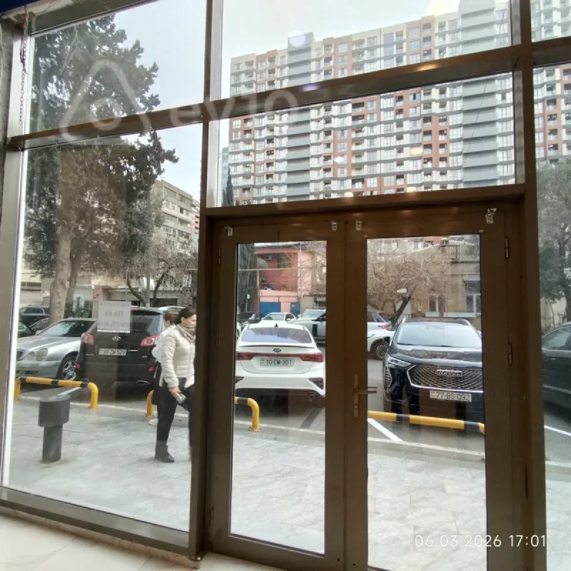 Kirayə verilir mənzil 166 m²