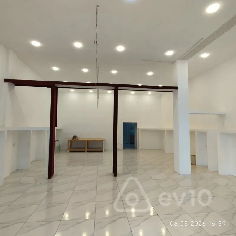 Kirayə verilir mənzil 166 m²