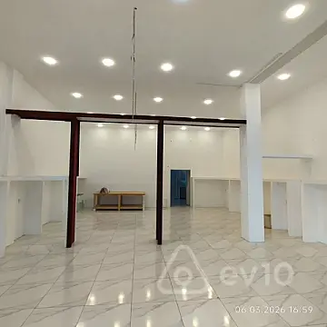 Kirayə verilir mənzil 166 m²