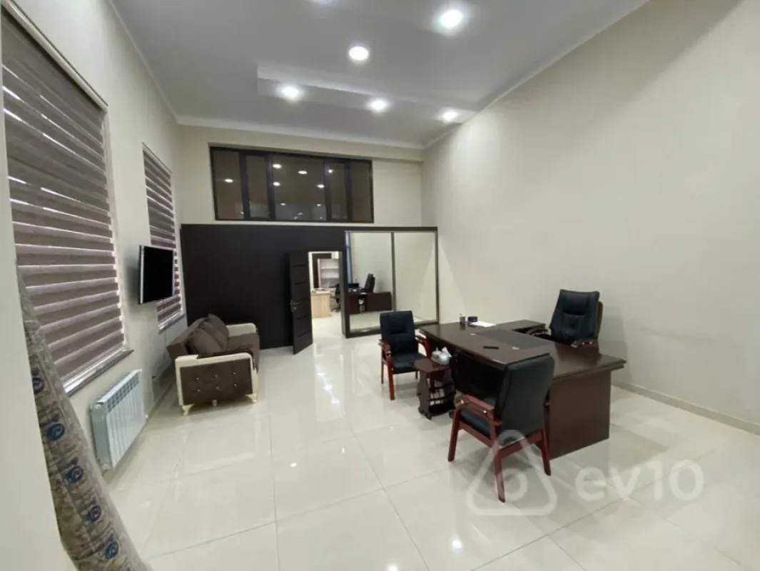 Kirayə verilir mənzil 105 m²