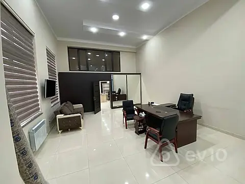 Kirayə verilir mənzil 105 m²