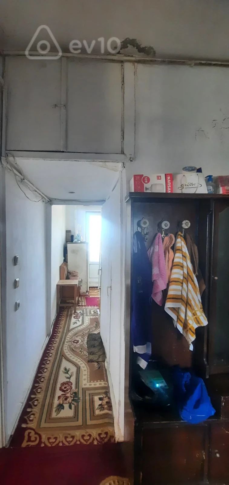 Satılır 2 otaqlı köhnə tikili 65 m²