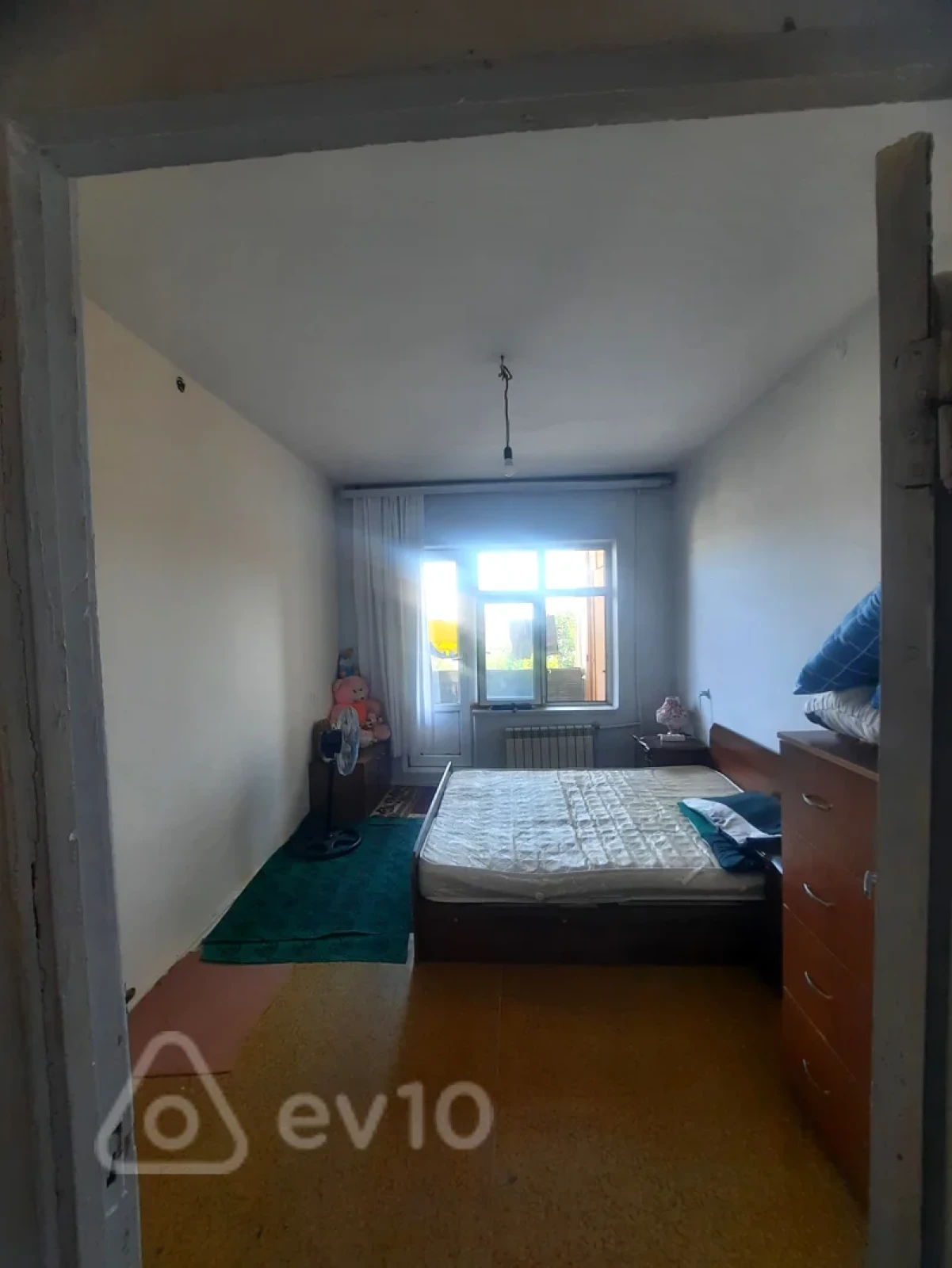 Satılır 2 otaqlı köhnə tikili 65 m²