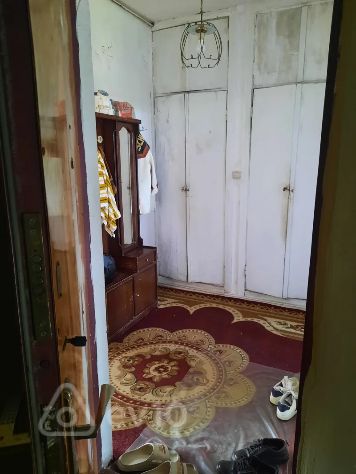 Satılır 2 otaqlı köhnə tikili 65 m²