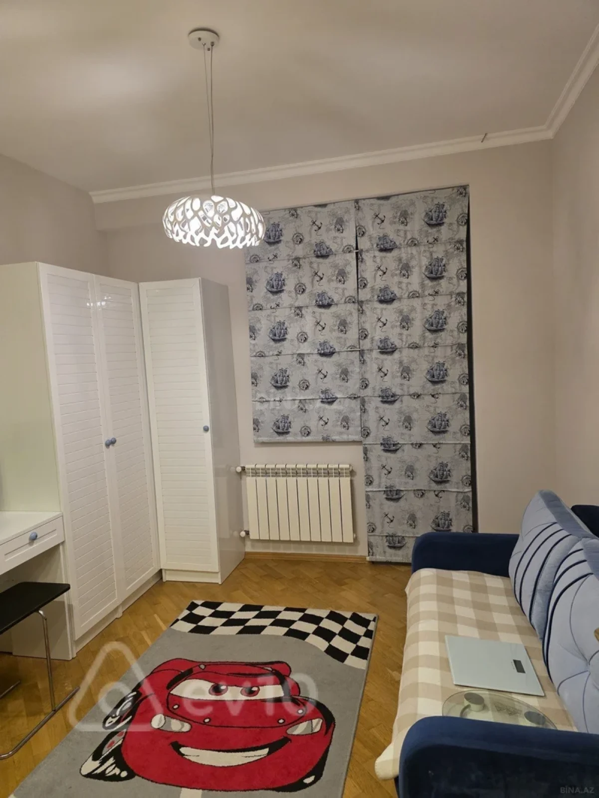 Kirayə verilir 4 otaqlı yeni tikili 139 m²