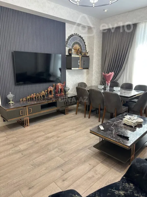 Kirayə verilir 4 otaqlı yeni tikili 139 m²