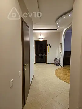 Kirayə verilir 4 otaqlı yeni tikili 139 m²