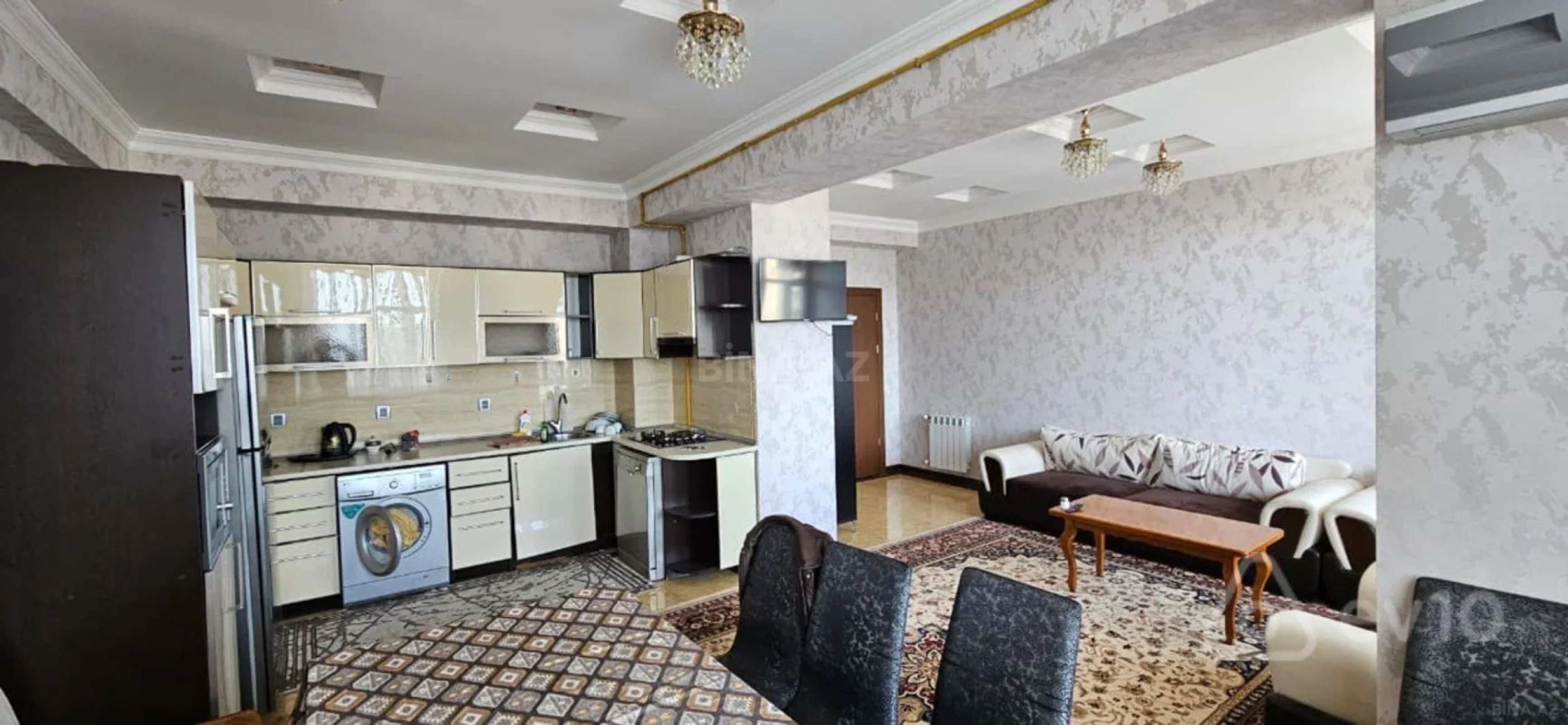 Kirayə verilir 4 otaqlı yeni tikili 139 m²