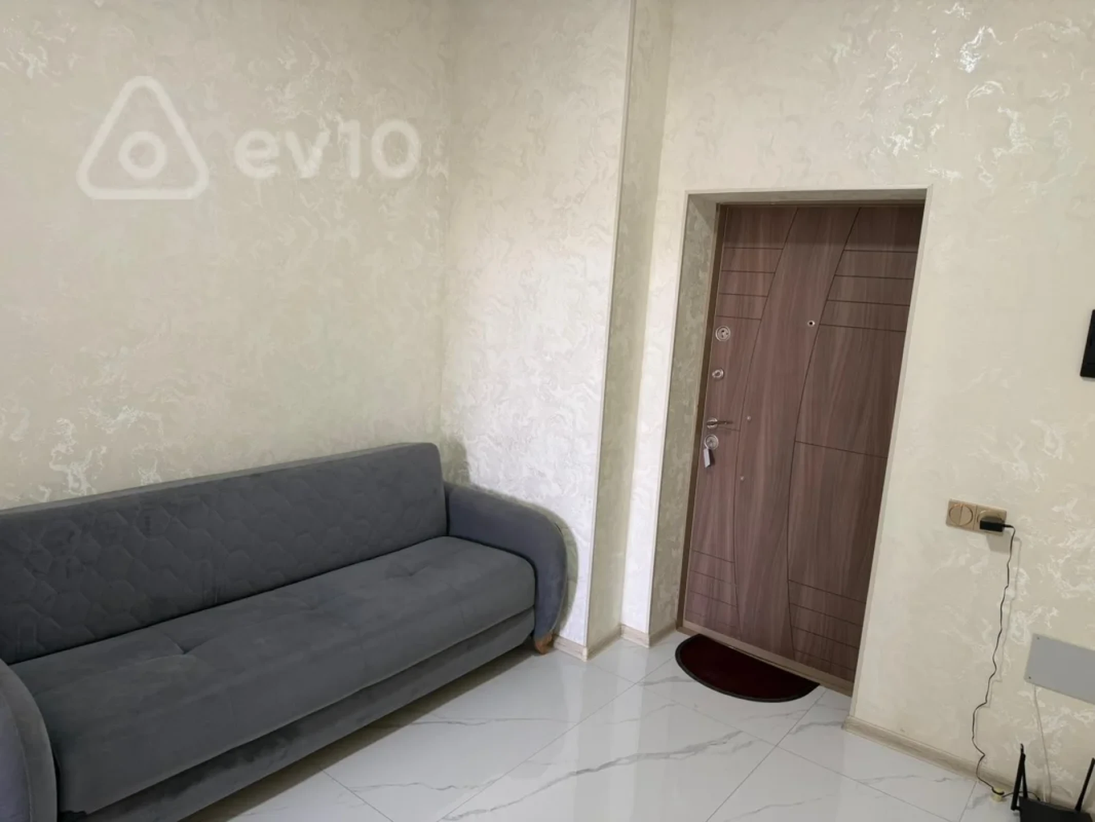 Kirayə verilir 2 otaqlı yeni tikili 75 m²