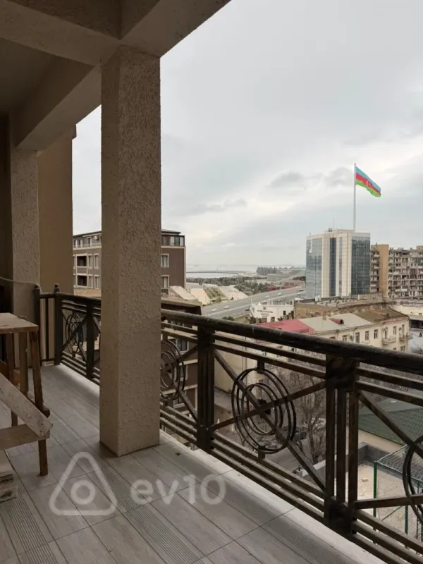 Kirayə verilir 2 otaqlı yeni tikili 75 m²