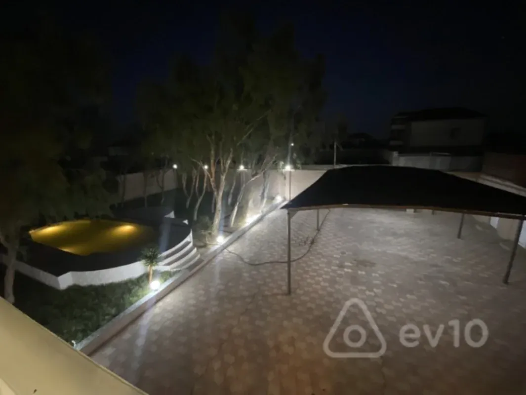 Satılır 4 otaqlı həyət evi 160 m²
