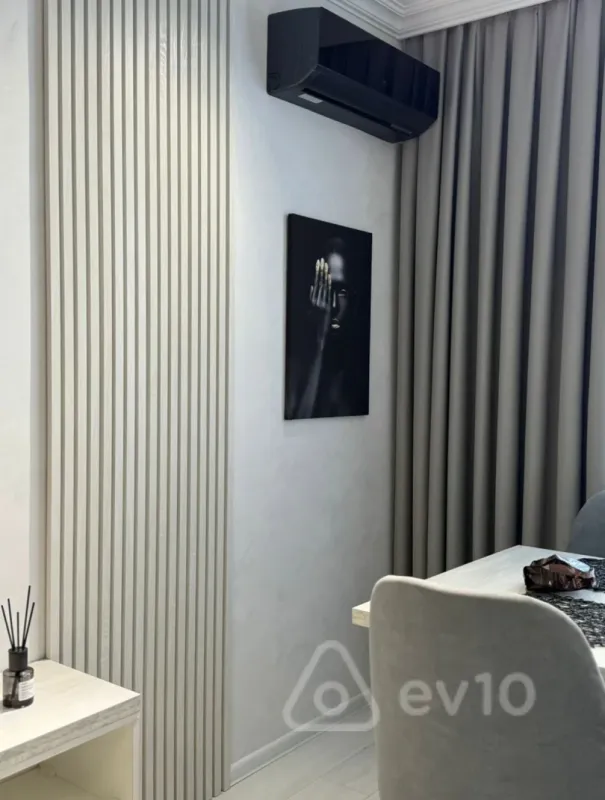 Satılır 3 otaqlı köhnə tikili 85 m²