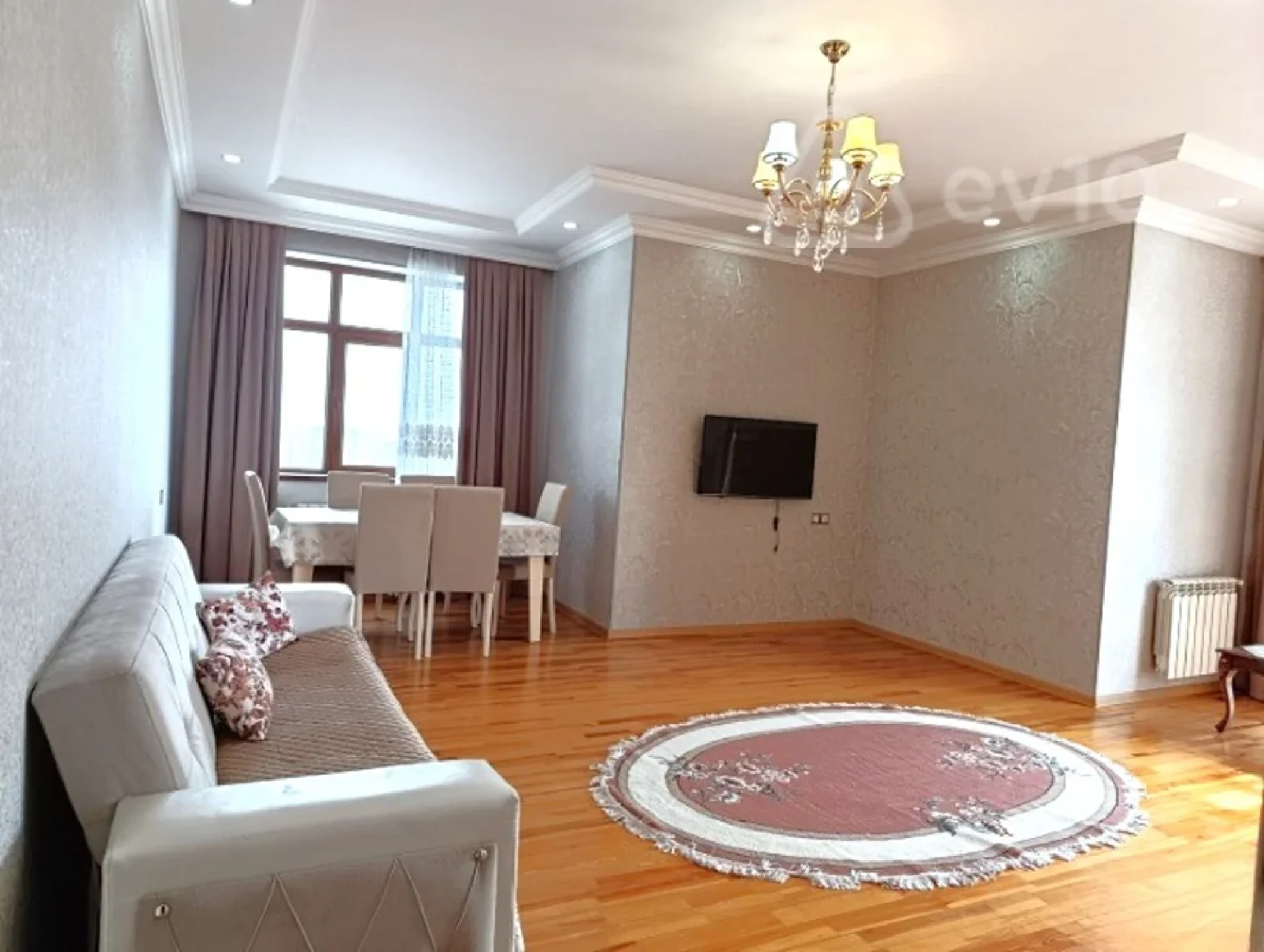 Satılır 3 otaqlı yeni tikili 125 m²