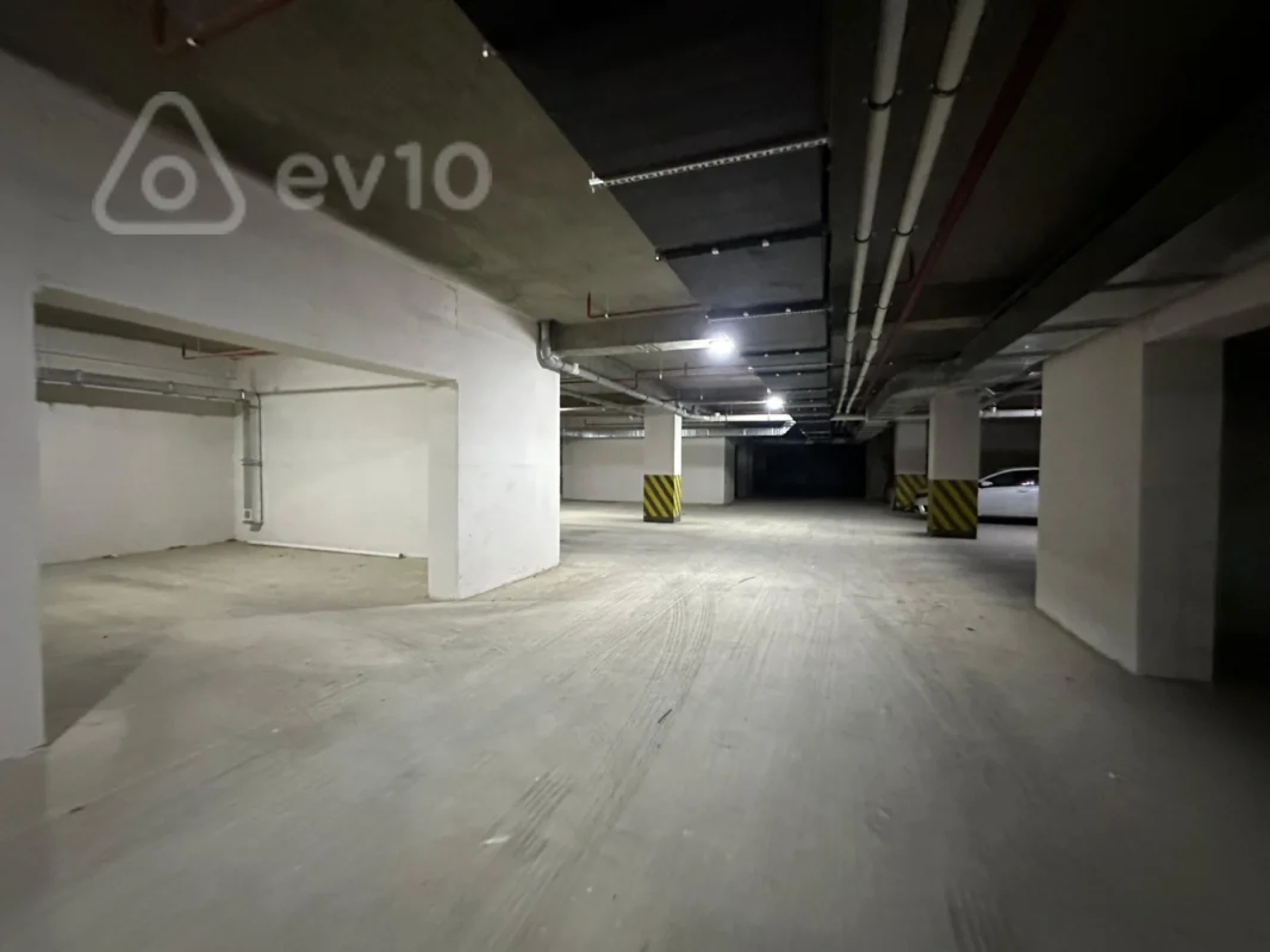 Satılır 3 otaqlı yeni tikili 110 m²