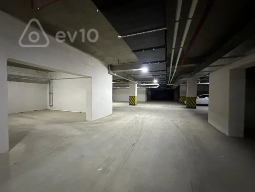 Satılır 3 otaqlı yeni tikili 110 m²