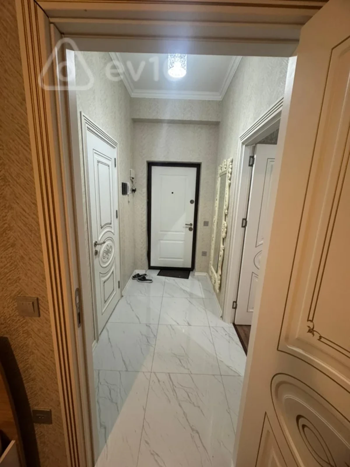 Kirayə verilir 2 otaqlı yeni tikili 50 m²