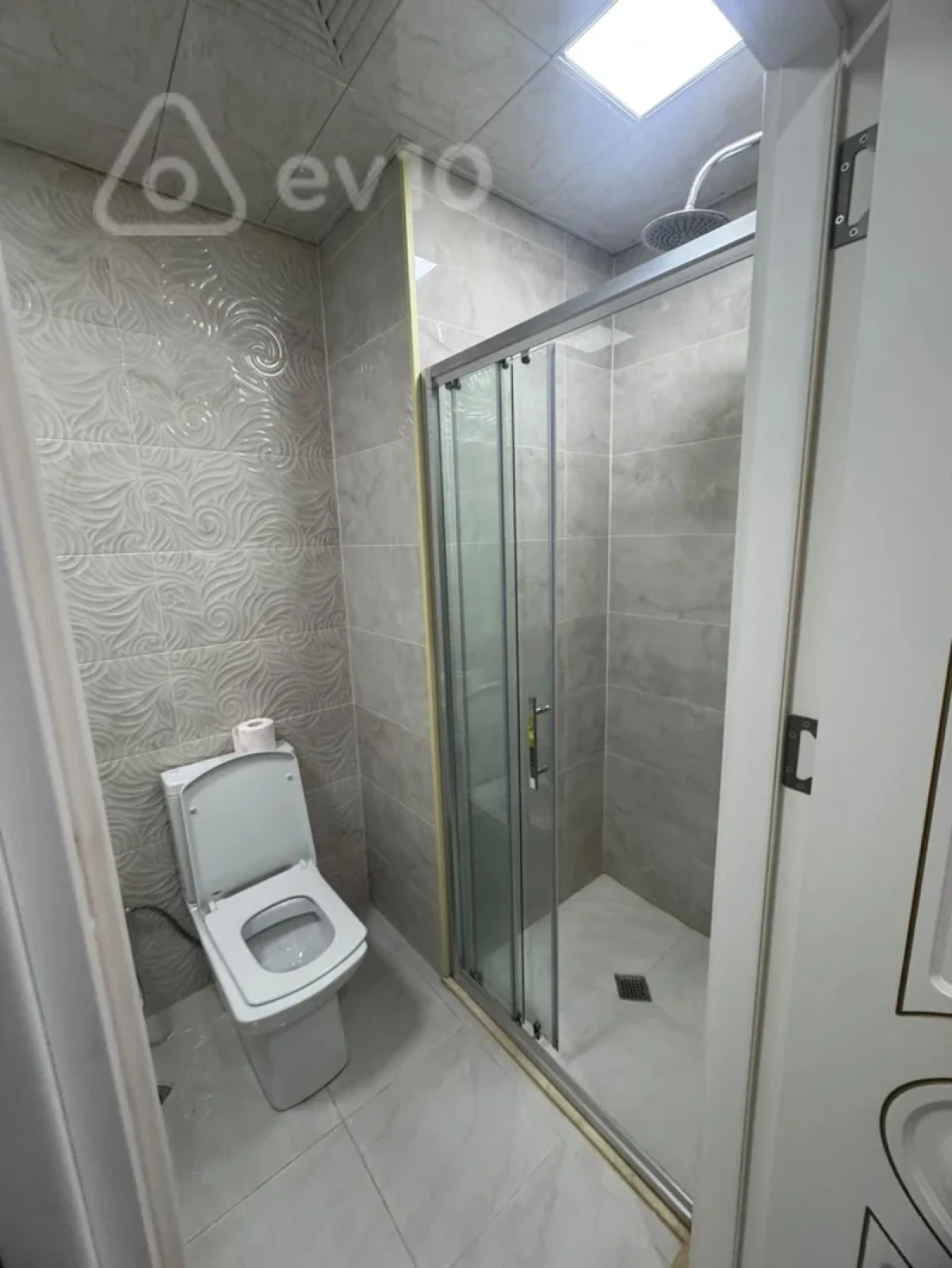 Kirayə verilir 2 otaqlı yeni tikili 50 m²