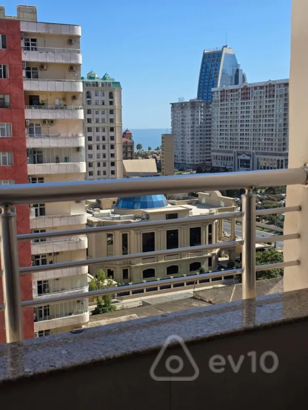 Kirayə verilir 3 otaqlı yeni tikili 115 m²