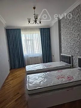 Kirayə verilir 3 otaqlı yeni tikili 115 m²