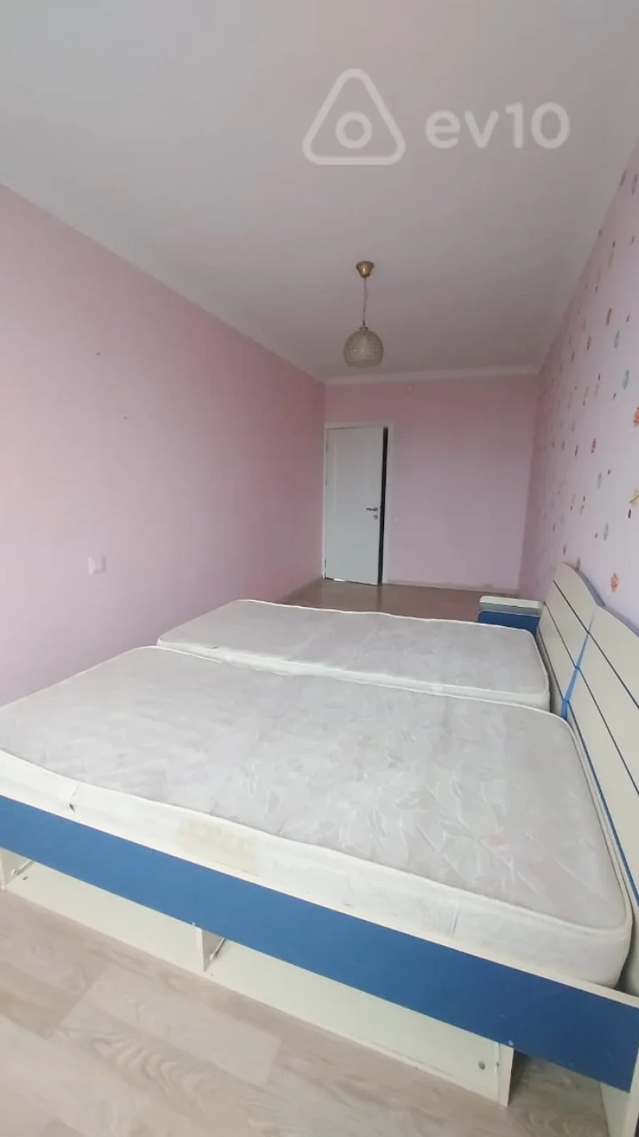 Kirayə verilir 3 otaqlı köhnə tikili 80 m²