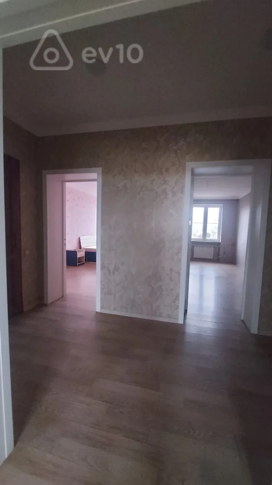 Kirayə verilir 3 otaqlı köhnə tikili 80 m²