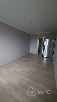 Kirayə verilir 3 otaqlı köhnə tikili 80 m²