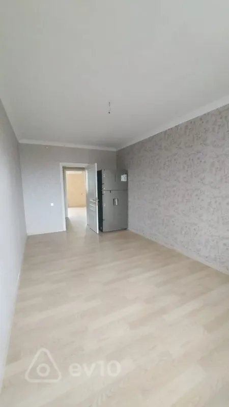 Kirayə verilir 3 otaqlı köhnə tikili 80 m²