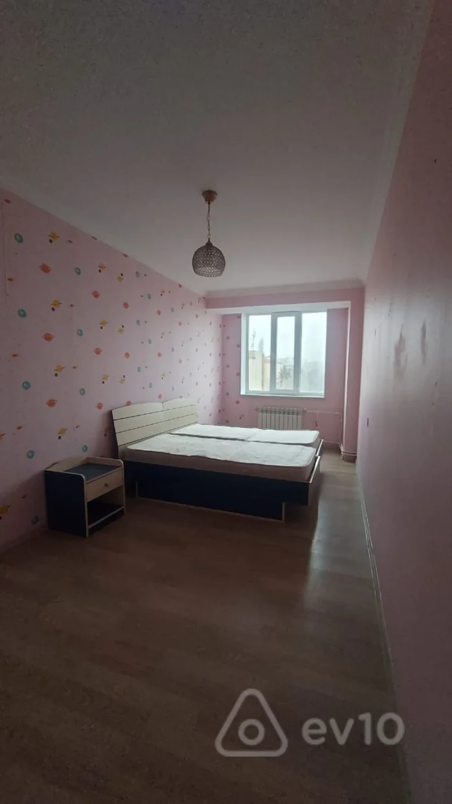 Kirayə verilir 3 otaqlı köhnə tikili 80 m²