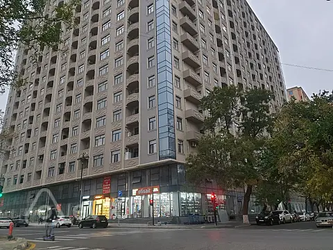 Kirayə verilir 3 otaqlı yeni tikili 140 m² — Bakı, Nəsimi 3 otaq 140.00 m²