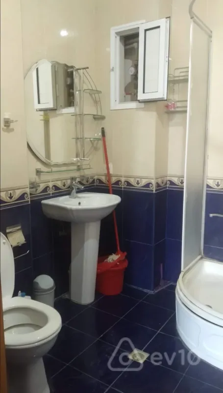 Kirayə verilir 3 otaqlı yeni tikili 120 m²