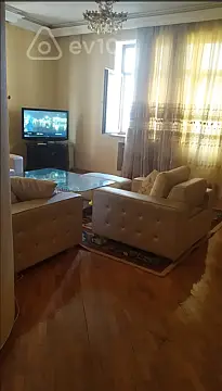 Kirayə verilir 3 otaqlı yeni tikili 120 m²