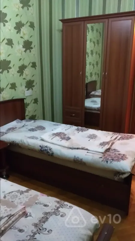 Kirayə verilir 3 otaqlı yeni tikili 120 m²