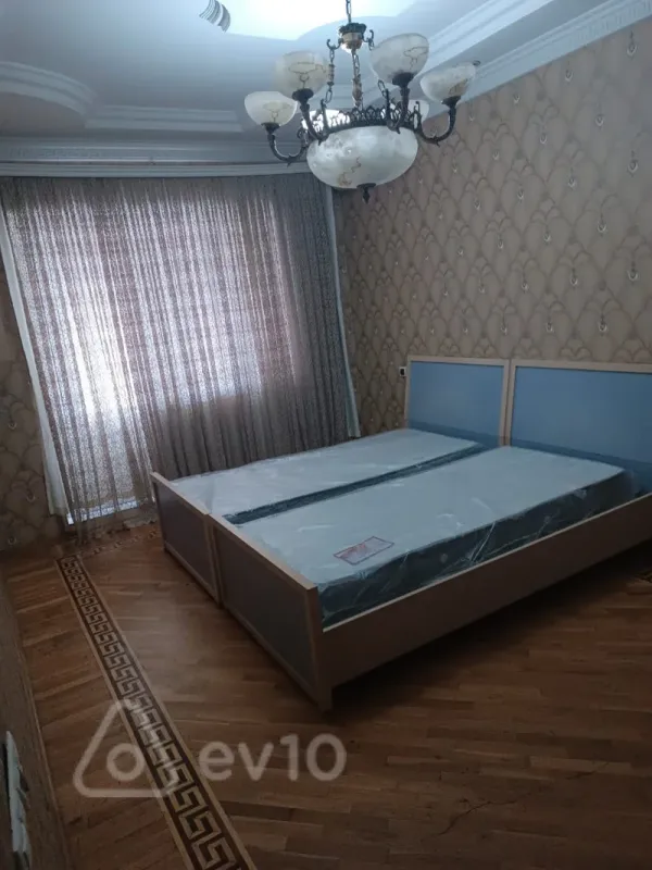 Kirayə verilir 3 otaqlı yeni tikili 80 m²