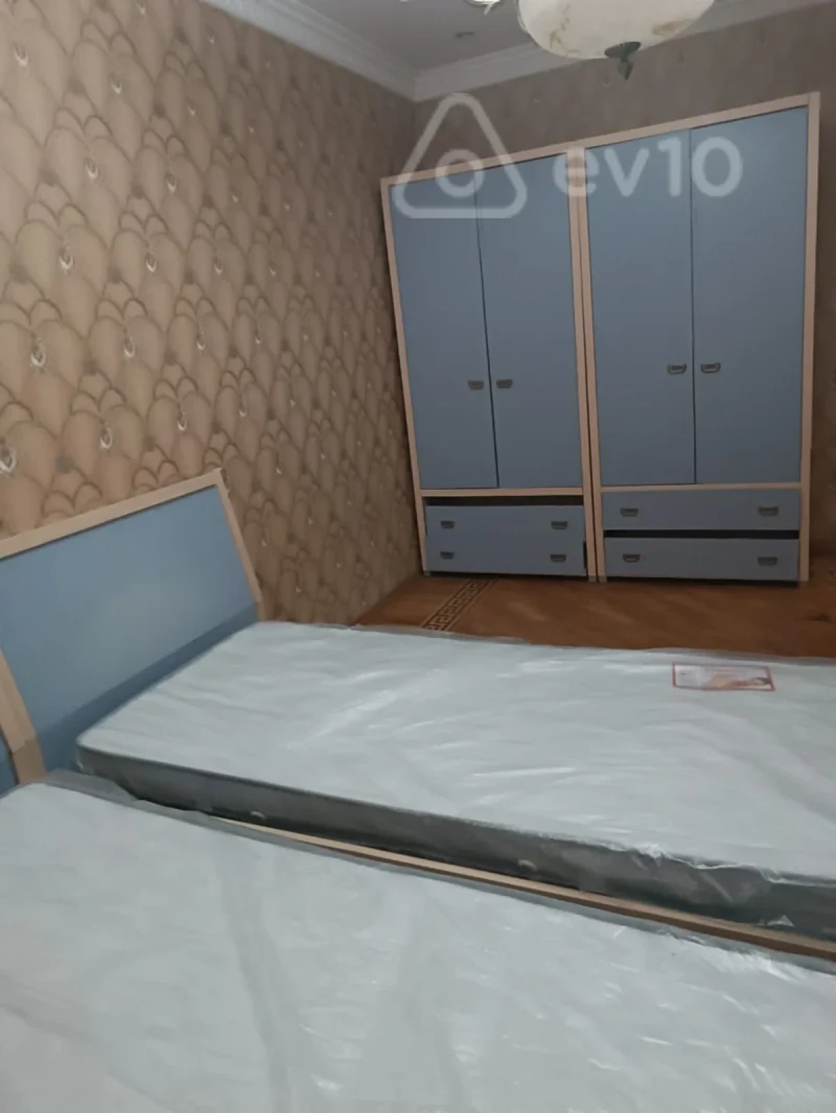 Kirayə verilir 3 otaqlı yeni tikili 80 m²