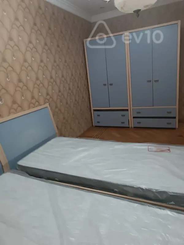 Kirayə verilir 3 otaqlı yeni tikili 80 m²