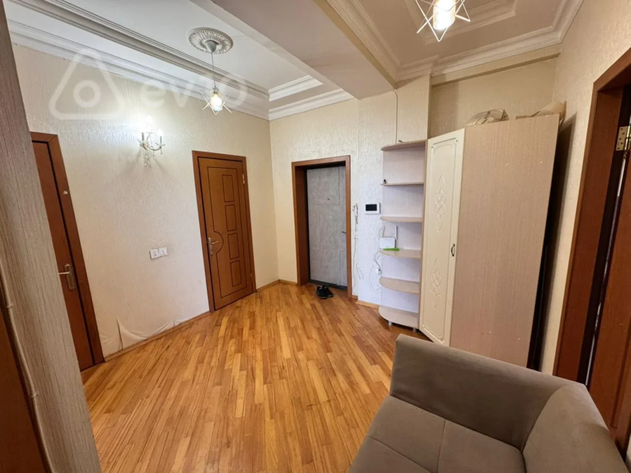 Satılır 3 otaqlı yeni tikili 105 m²