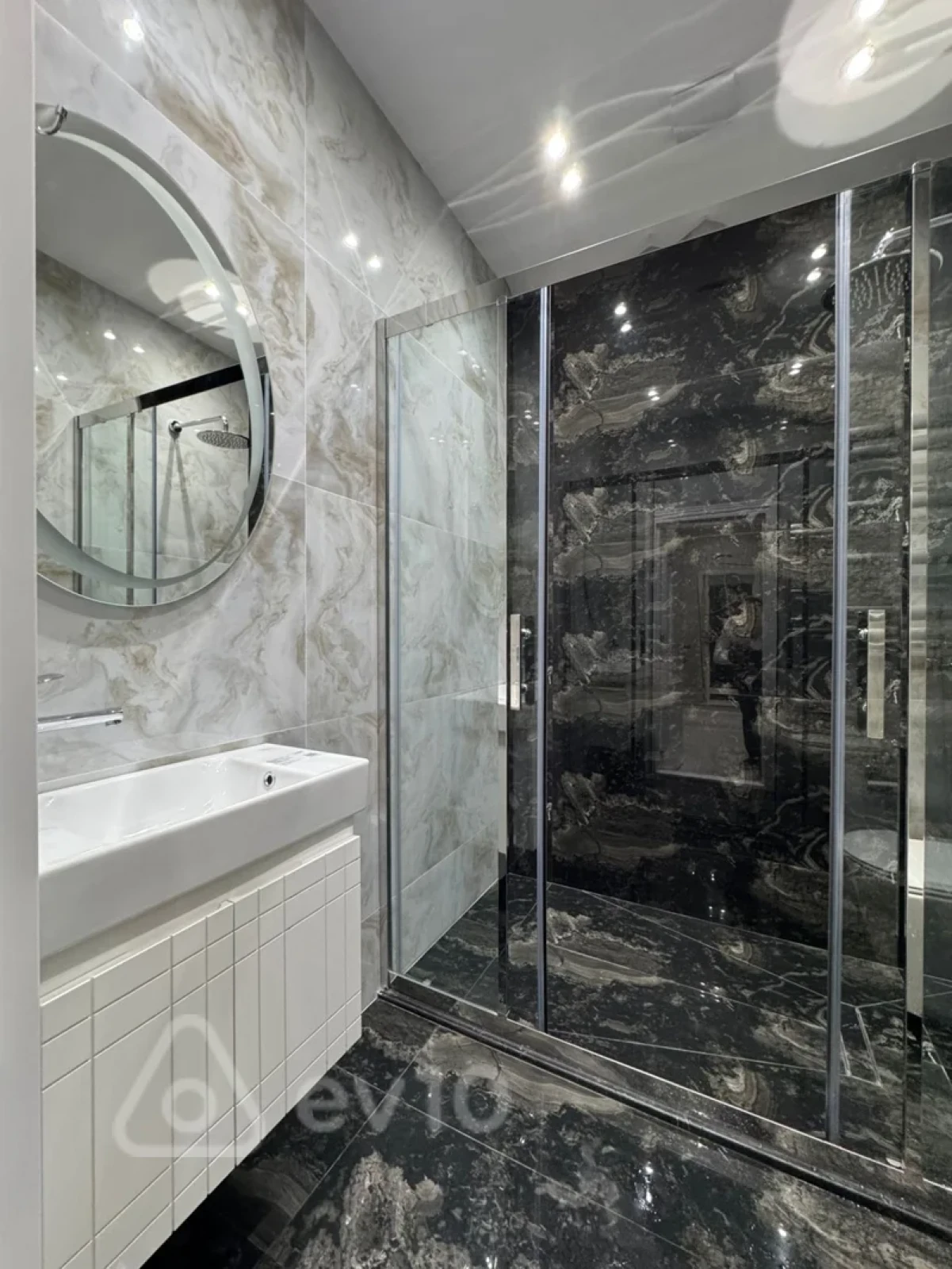 Satılır 2 otaqlı yeni tikili 70 m²