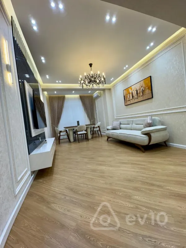 Satılır 2 otaqlı yeni tikili 70 m²