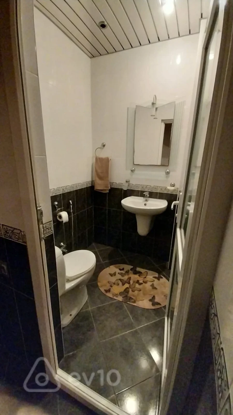 Kirayə verilir 4 otaqlı ofis 230 m²